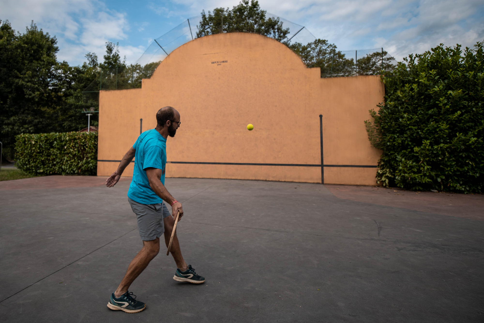 camping biper gorri au pays basque les activites
