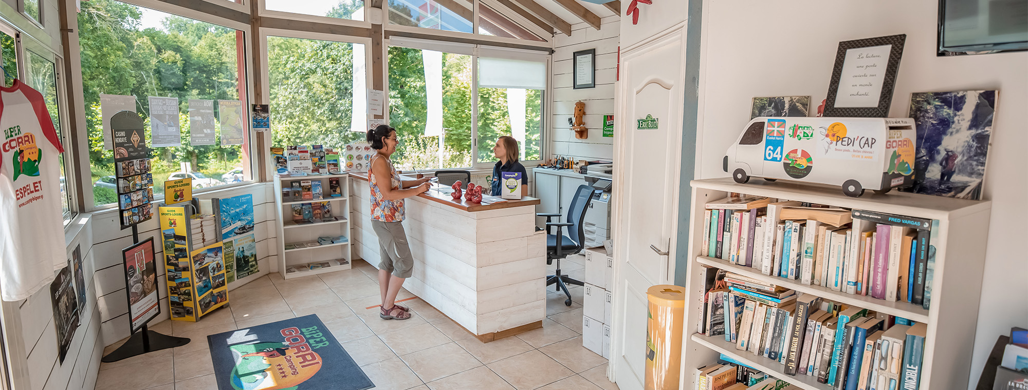 biper gorri camping services espelette